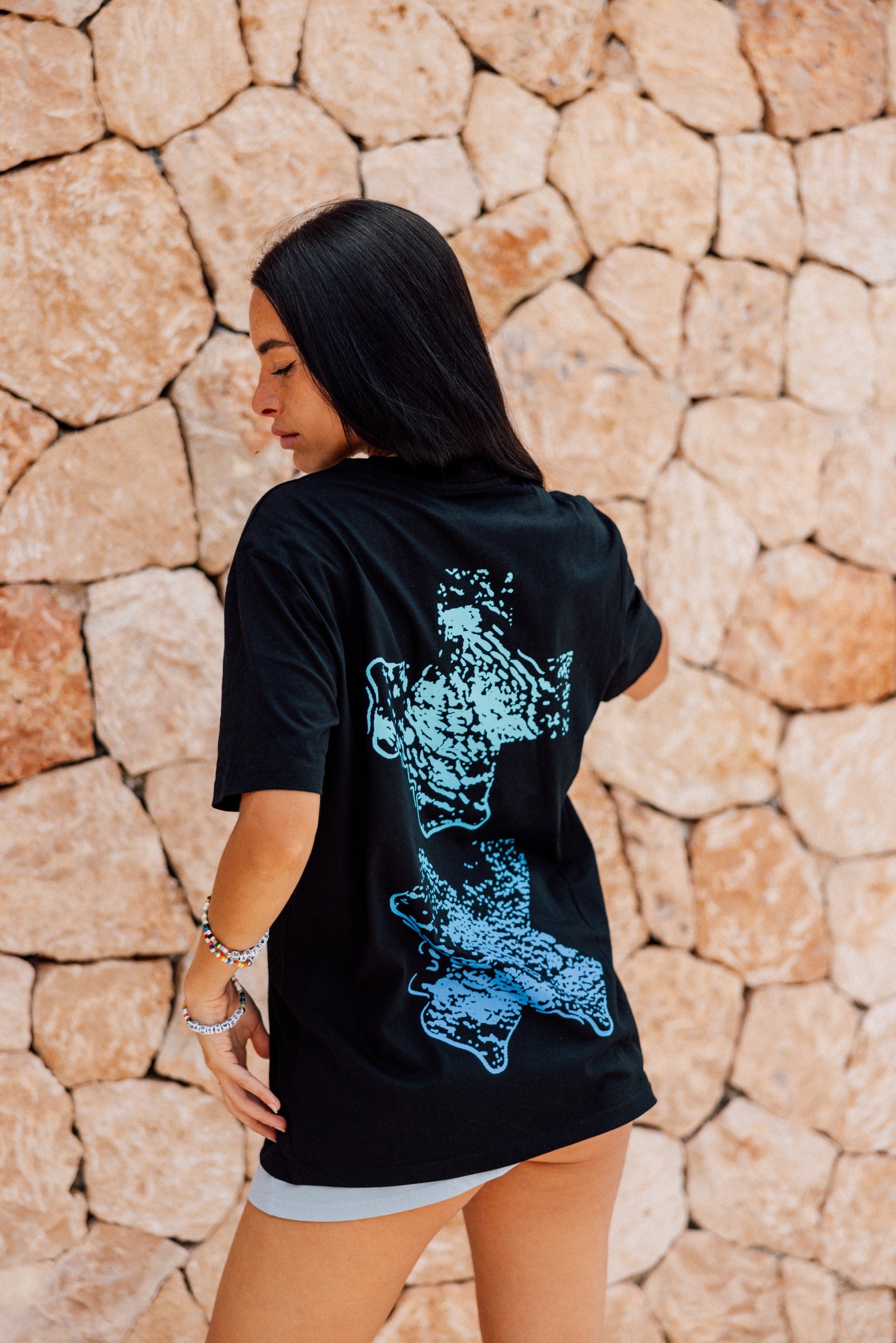 x AQUA - Black Shirt